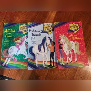 3 Books UNIORN ACADEMY